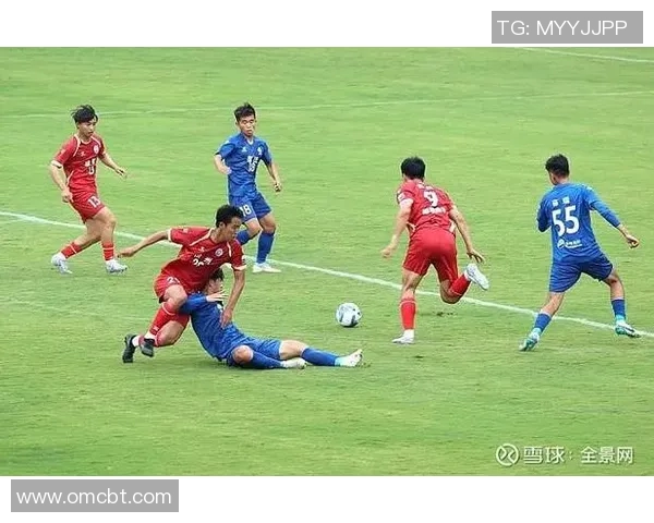 足球明星签名照片全景展示汇总尽享球场传奇与偶像魅力